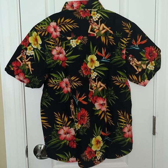 🆕Men’s LRG “Not Too Strange” Shirt Floral Button Down Collared Size Small - Picture 3 of 10